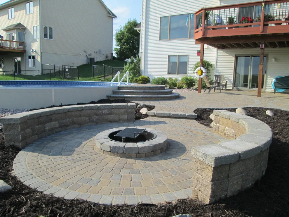 Blended Pool Deck by Devine Design Hardscapes - Photo 3