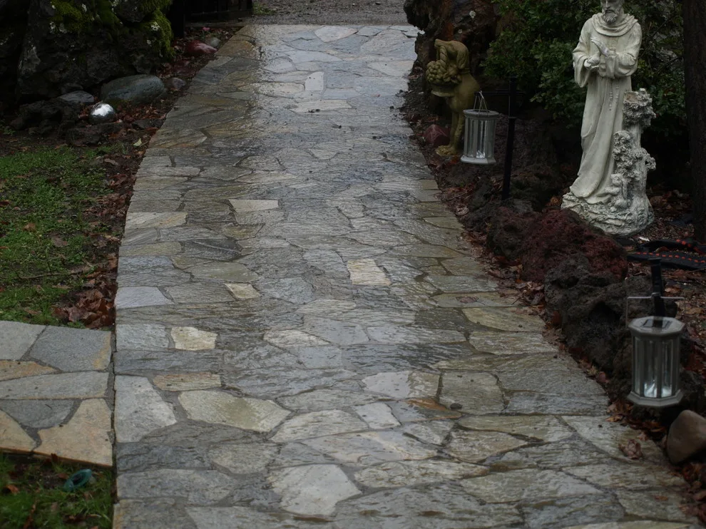 Idaho Quartz Stone Craftsmanship by W. Johnson Ornamental Stone - Photo 2