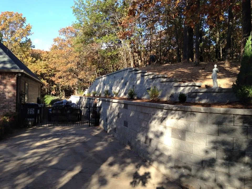Interlocking Wall Blocks by Tulsa Retaining Walls - Photo 3
