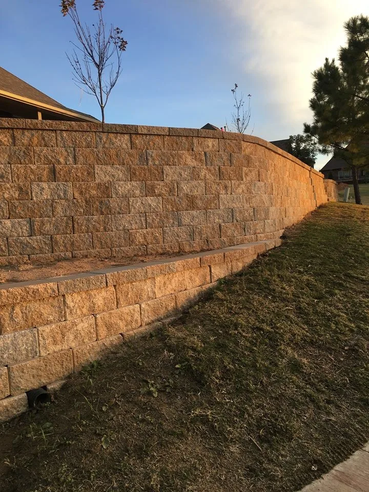 Interlocking Wall Blocks by Tulsa Retaining Walls - Photo 4
