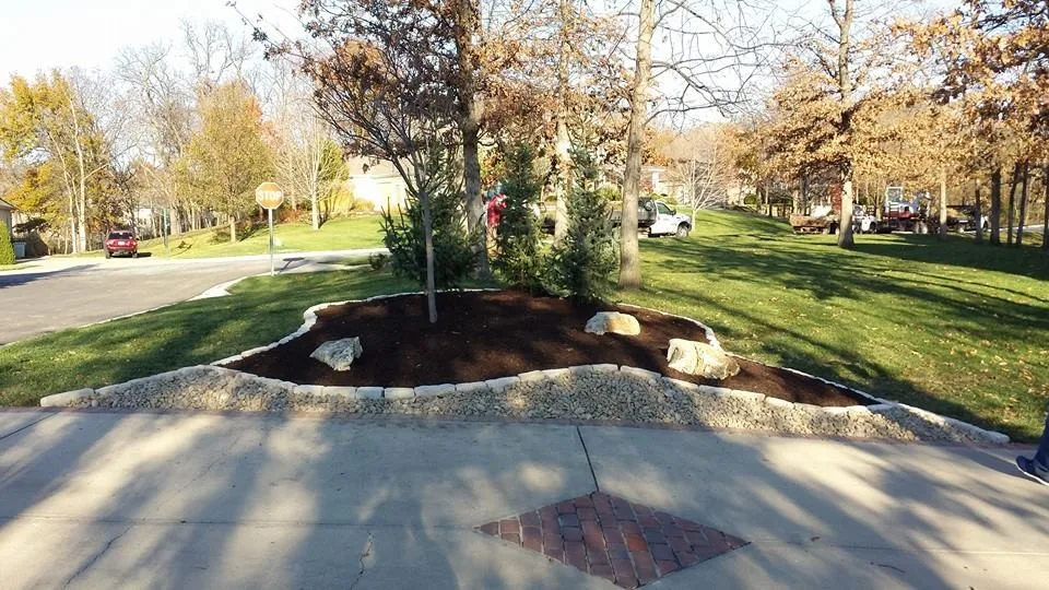 Garden Borders by Kohler Lawn & Outdoor Inc - Photo 5