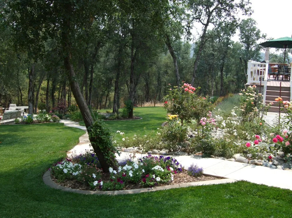 Total Landscapes by Hillstone Landscape And Grading - Photo 4