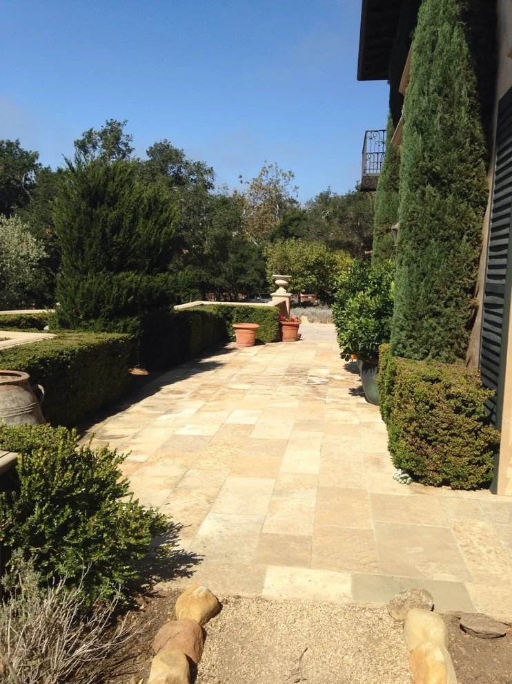 995 Lilac Drive Home by MGH Stone Masonry - Photo 4