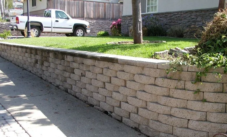Light Stone & Light Rock Allan Block by Air Vol Block, Inc - Photo 6