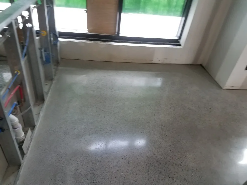Romantic Diner by W.E. Concrete Polishing - Photo 82