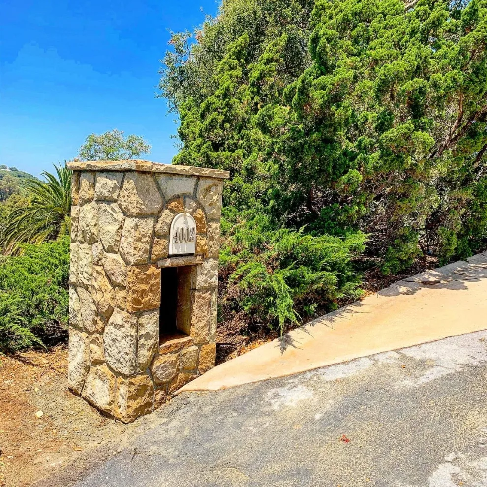 Mailbox Categories by MGH Stone Masonry - Photo 4