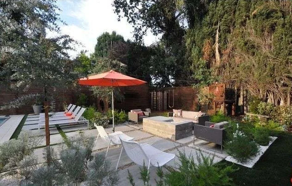 Encino Mid Century - Front and Rear Development by DiBara Masonry - Photo 3