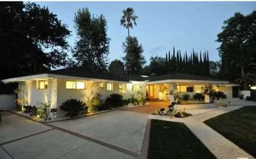 Encino Mid Century - Front and Rear Development by DiBara Masonry - Photo 5