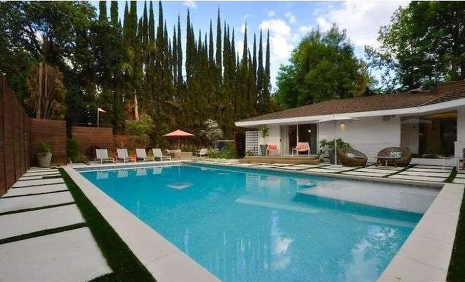 Encino Mid Century - Front and Rear Development by DiBara Masonry - Photo 7