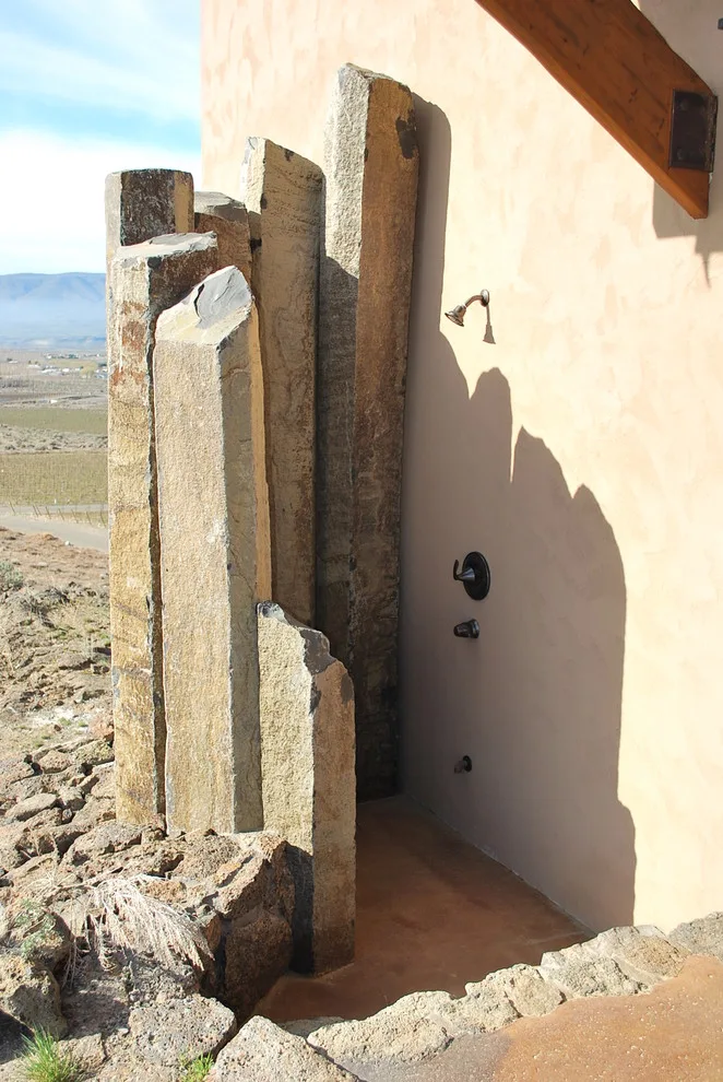 Milbrandt residence by Cascade Stoneworks - Photo 3