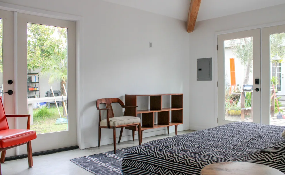 Contemporary Accessory Dwelling Unit in Los Angeles by EHD Builders - Photo 9