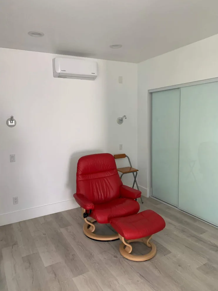 Contemporary Accessory Dwelling Unit by EHD Builders - Photo 15