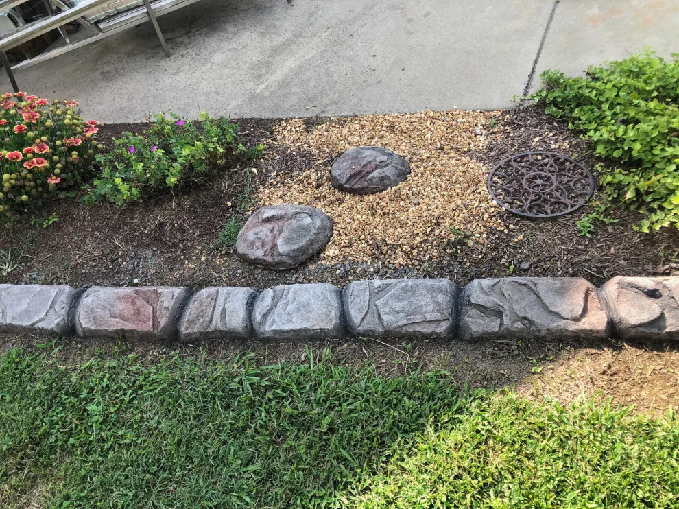 3:23 Custom Curbing - Photo 2