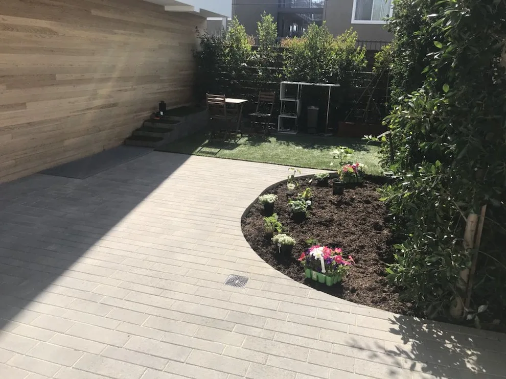 Outdoor Seating Space by EHD Builders - Photo 10