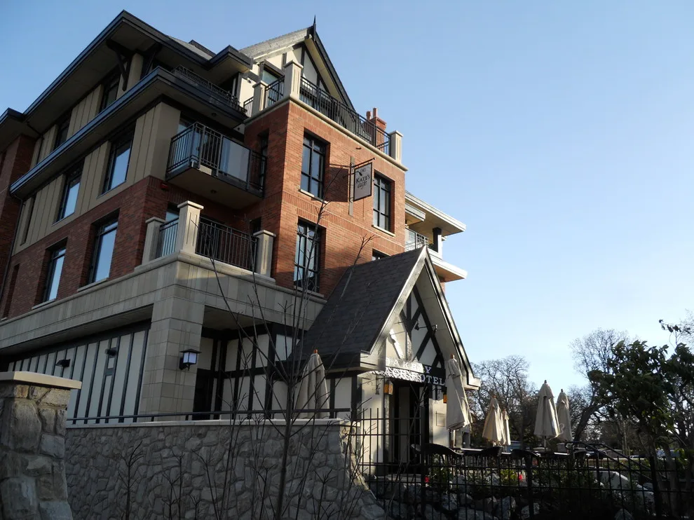 Oak Bay Coastal Resort by Brock White Construction Materials - Photo 20