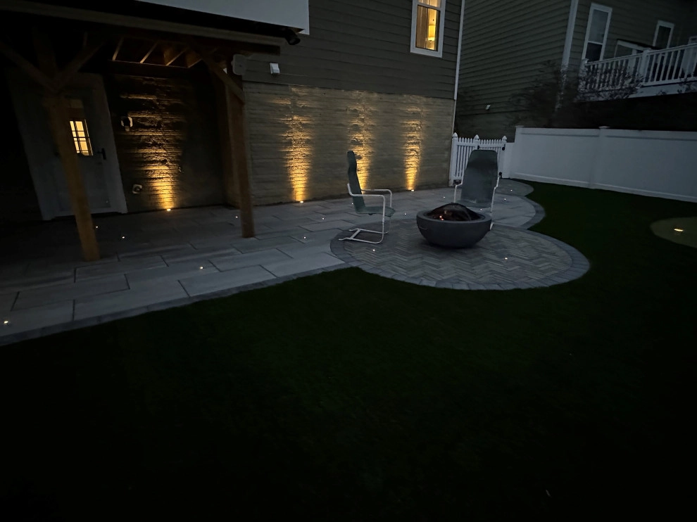 Modern Paver Patio with Artificial Turf and Putting Green by The Outdoor Living Company - Photo 2