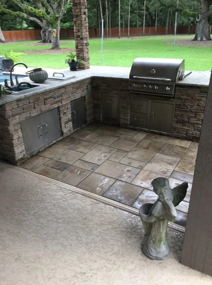 Mudbug Pavers & Construction - Photo 5