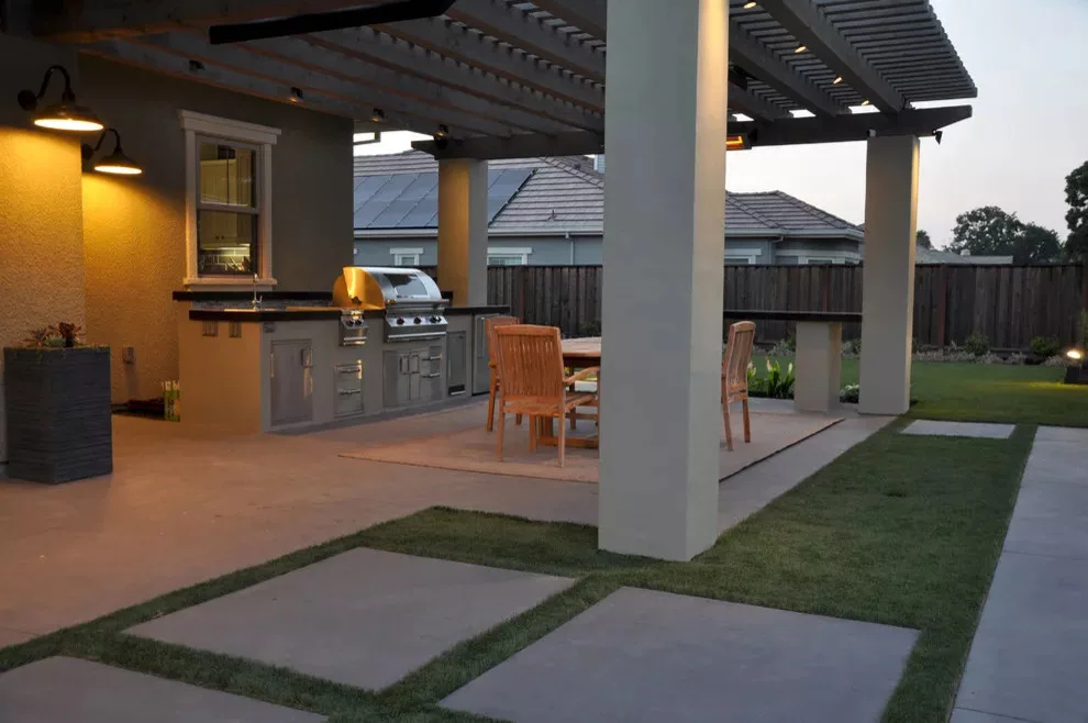 Pleasanton outdoor fire feature, kitchen seating wall, and bar area by East Bay Masonry - Photo 4