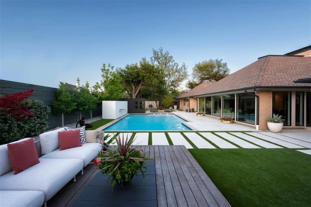 Swimming Pool Landscaping in Modern Preston Hollow by The Plant Concierge - Photo 2