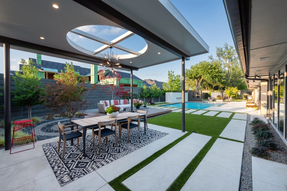 Swimming Pool Landscaping in Modern Preston Hollow by The Plant Concierge - Photo 14