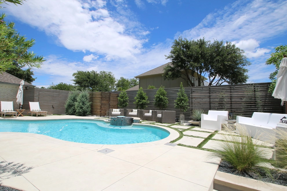 Modern Landscape by The Plant Concierge - Photo 5
