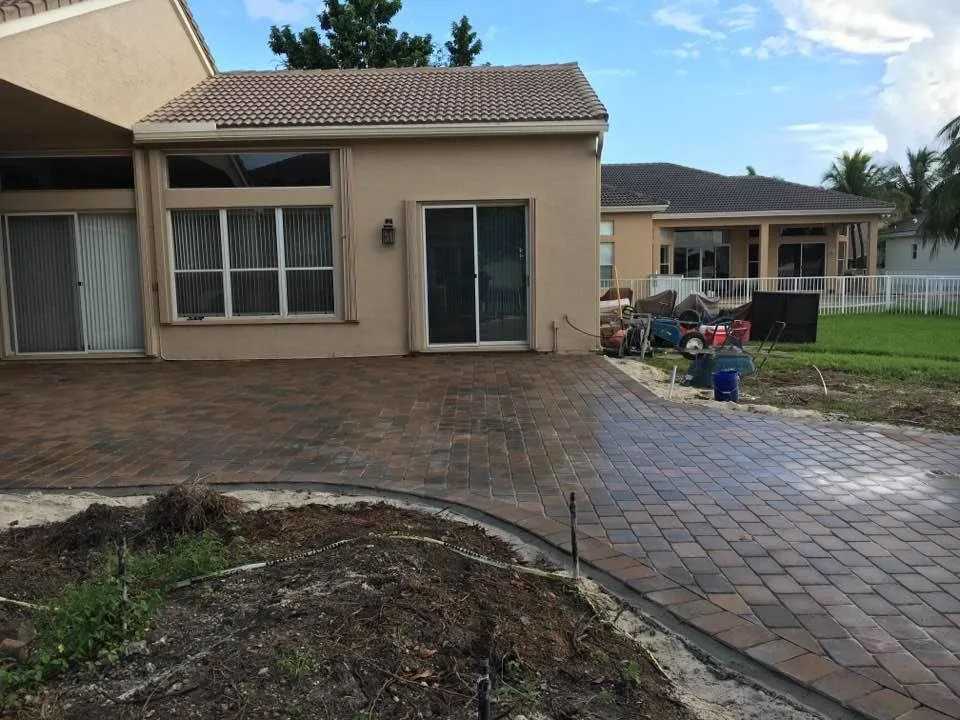 Carvalho Pavers - Photo 6
