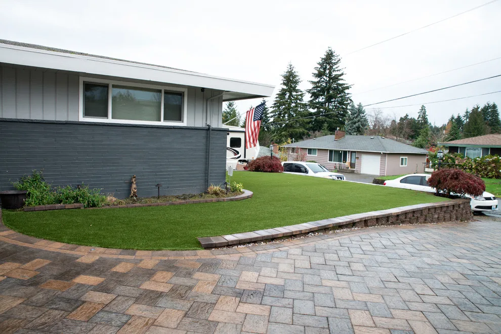 Aguiar Pavers LLC Paver Driveway by Aguiar Pavers LLC - Photo 2