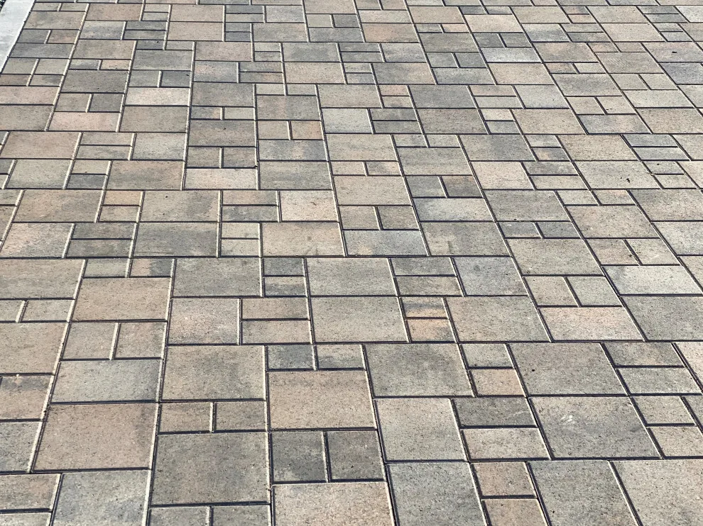 Paved driveway by Slocrete - Photo 3