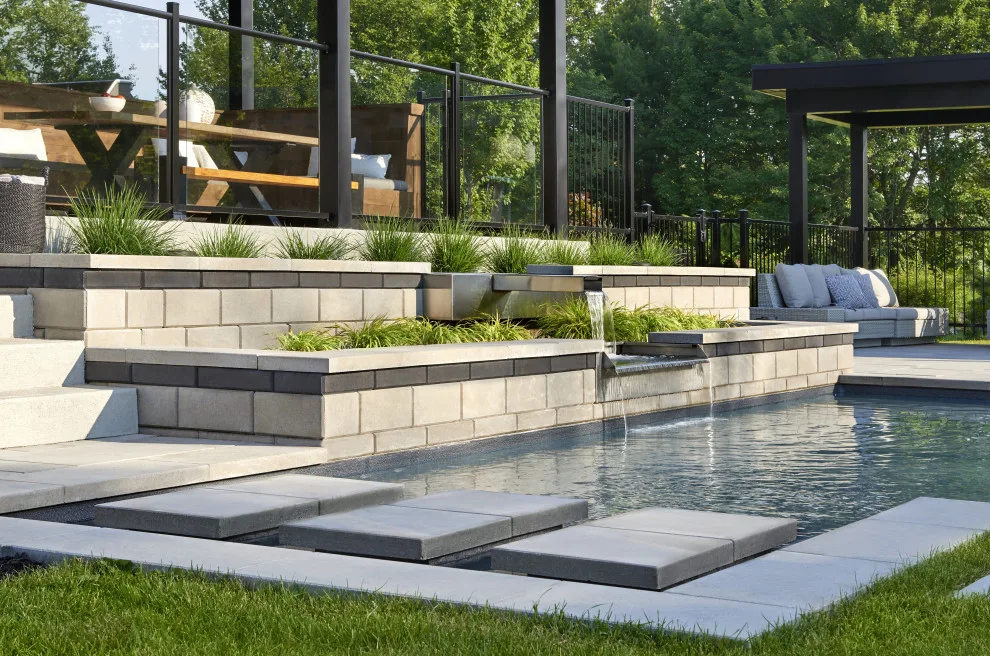 St-Jean-sur-Richelieu Poolside Haven by Techo-Bloc - Photo 12