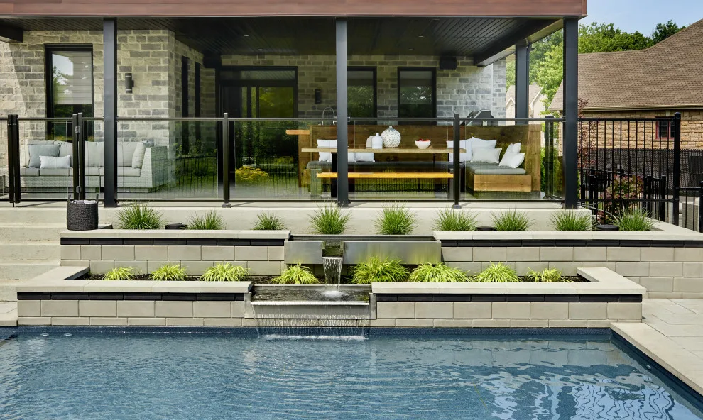 St-Jean-sur-Richelieu Poolside Haven by Techo-Bloc - Photo 5