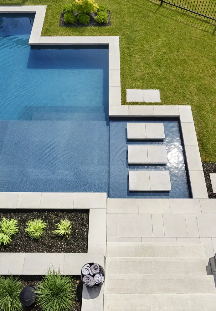 St-Jean-sur-Richelieu Poolside Haven by Techo-Bloc - Photo 10