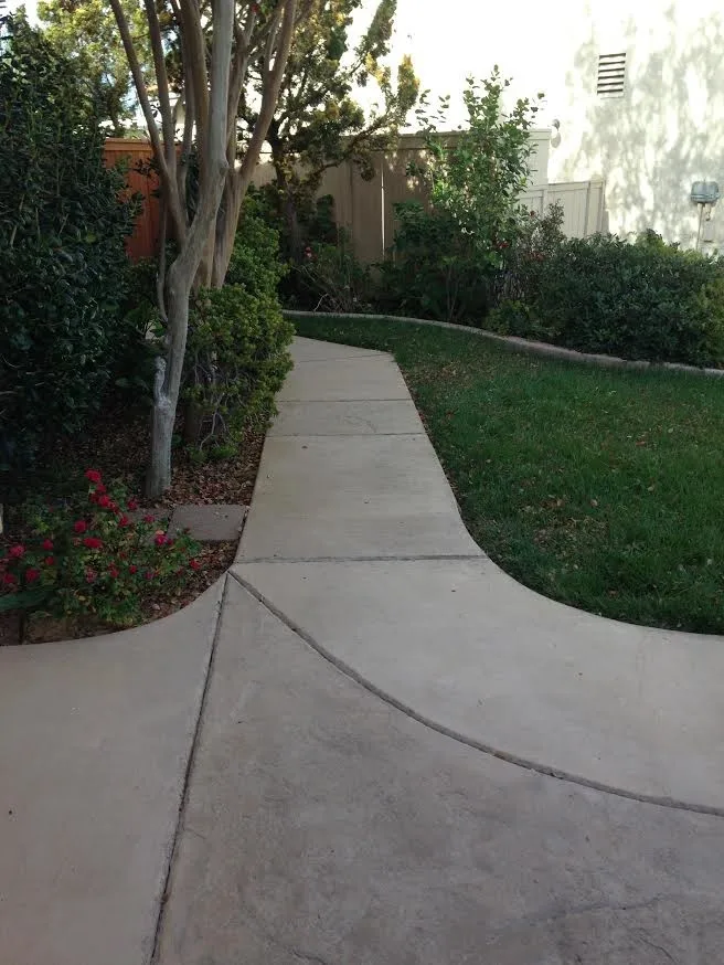 San Diego Rancho Driveway and Pathway Project by United Concrete - Photo 4