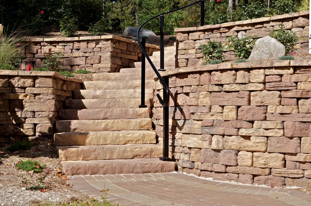 Supportive Barriers by Illinois Brick Company - Photo 3
