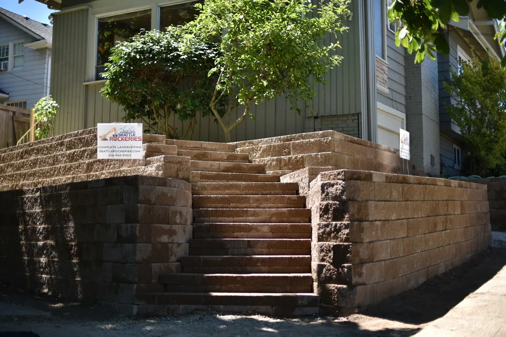 Seattle Stone Paver Retaining Walls by Seattle Rockeries - Photo 2