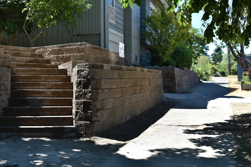 Seattle Stone Paver Retaining Walls by Seattle Rockeries - Photo 7