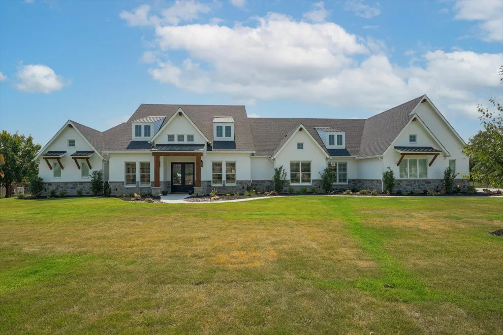 Facade Designs - Various Styles by Distinctive Dwellings - Thayne Hillrichs - Photo 37