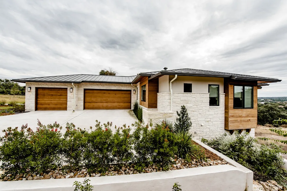 Spicewood Modern by Geschke Group Architecture - Photo 13
