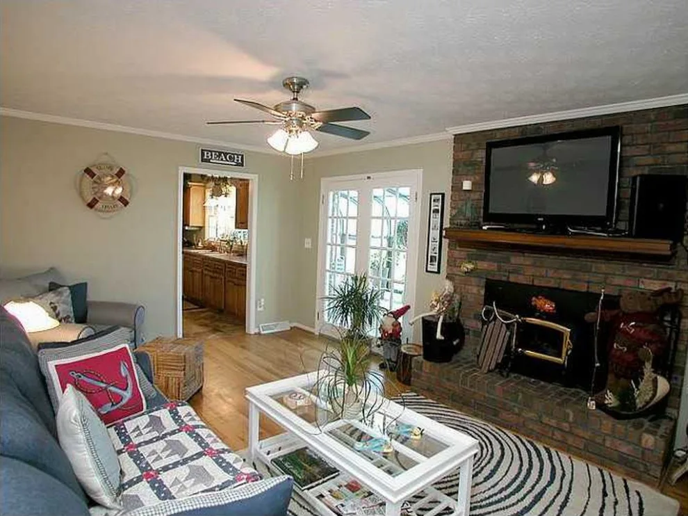 Cynthia Karegeannes, Registered Architect - Photo 6