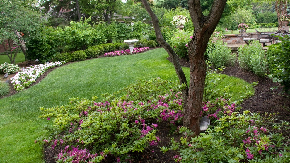 Traditional Landscapes by Tommy Pollina Landscape Company Inc. - Photo 3