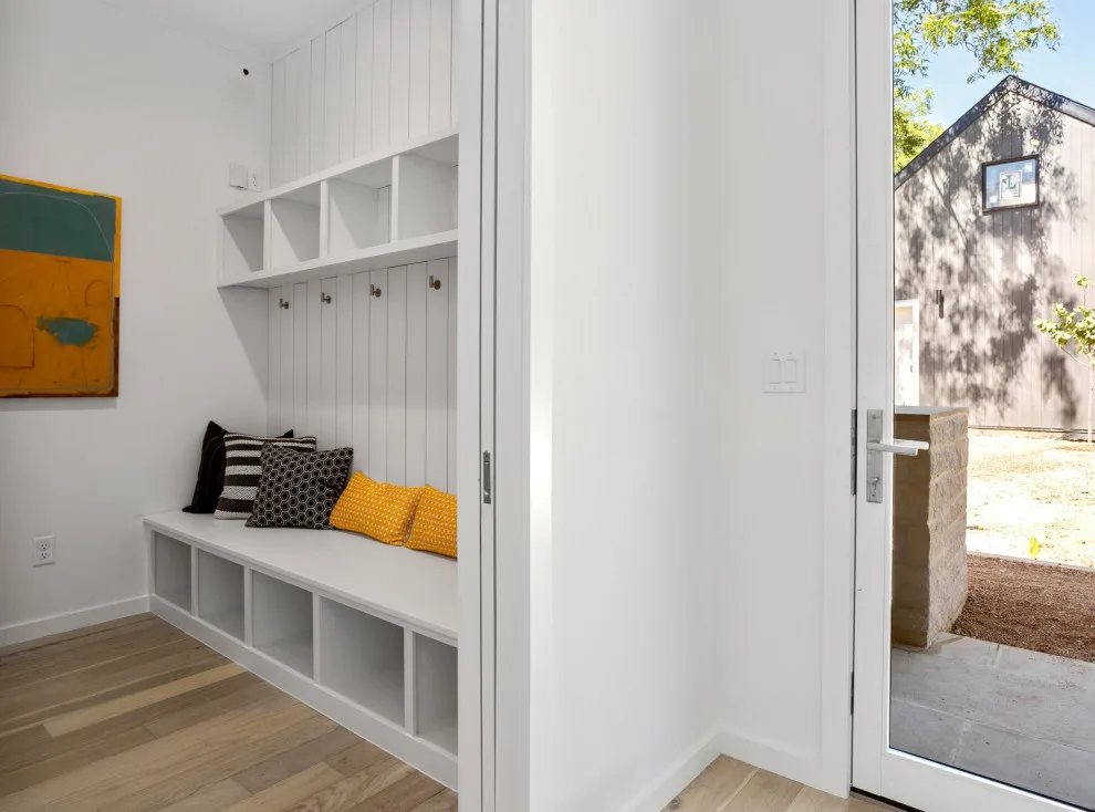 Thomas Place - New Residence - Arlington Heights by David C. Fowler Architecture Texas LLC - Photo 2