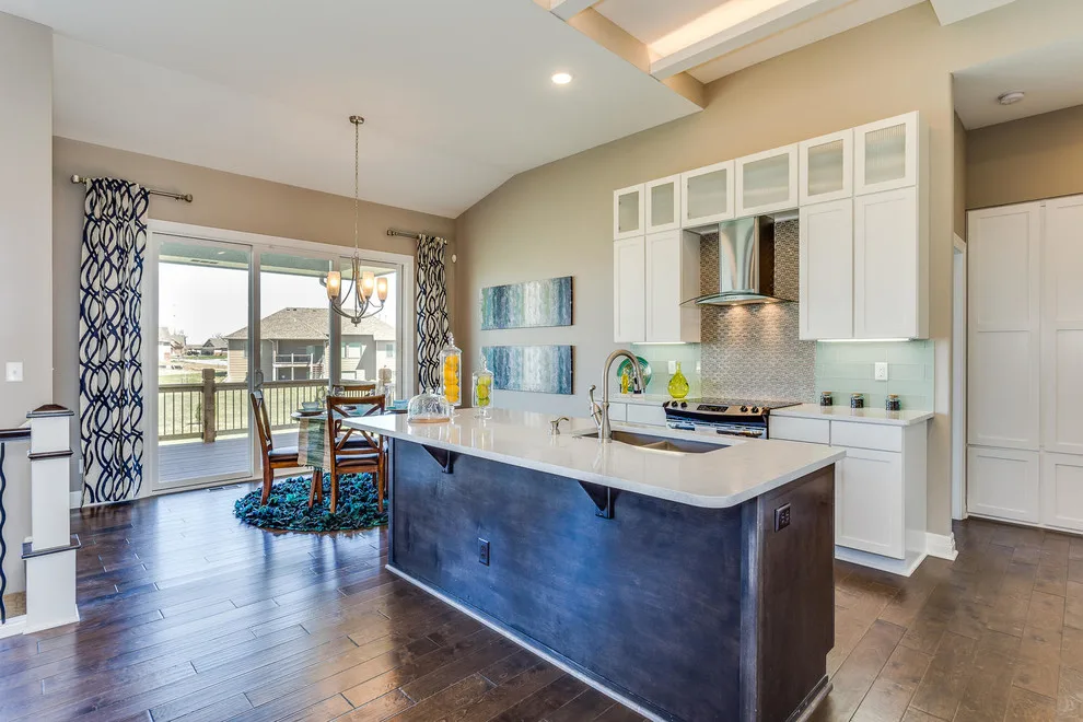 Gray Residences at 716 Candlestar Court by Design Group Architects Ltd. - Photo 3