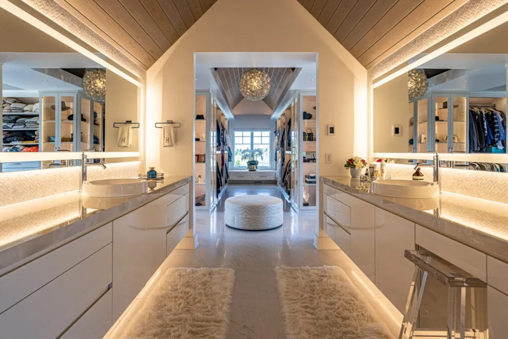 Contemporary Mequon Revamp by Distinctive Design Studio - Photo 19