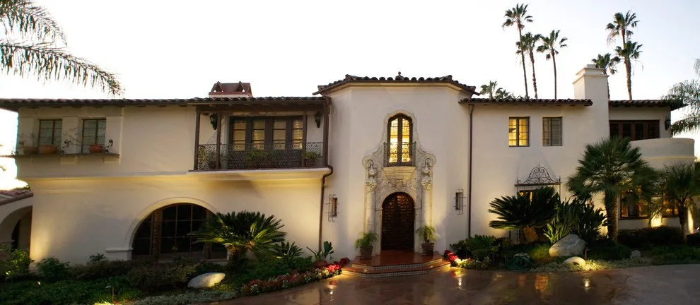 Mediterranean Villa by Lauri Matisse Architect - Photo 14