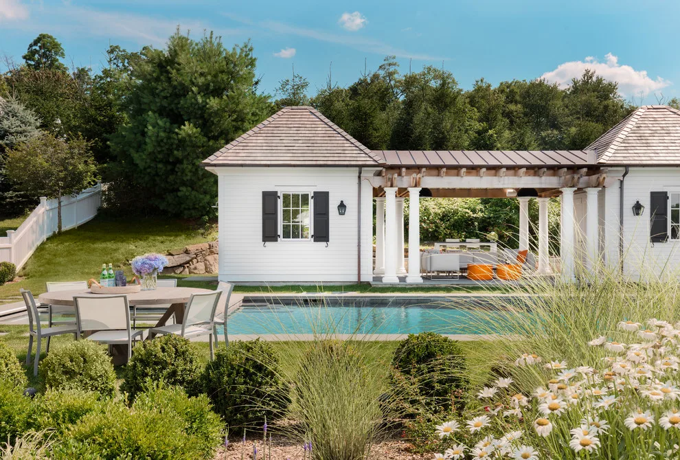 Swimming Pool Cabins by Alisberg Parker - Photo 11