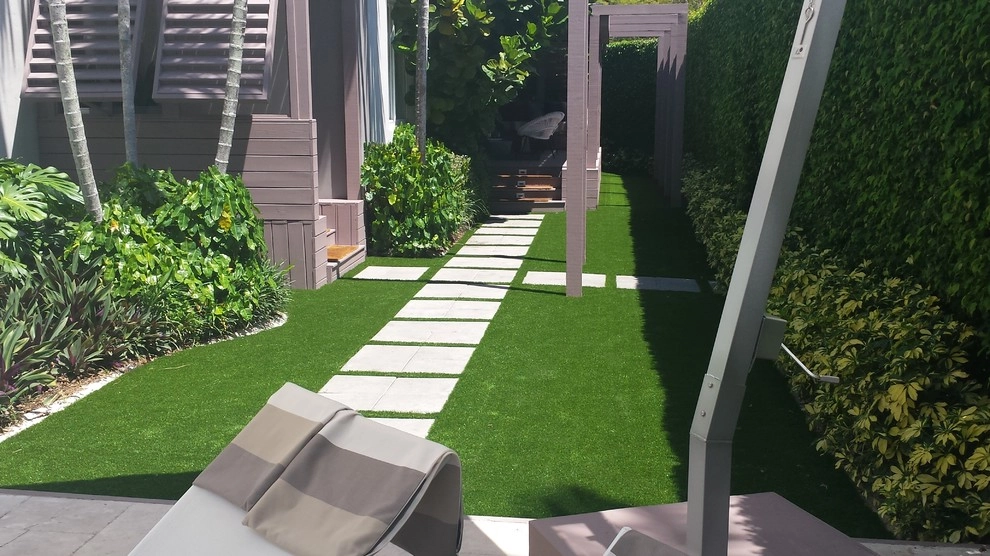 Miami Beach Residence by Tropical Turf - Photo 4