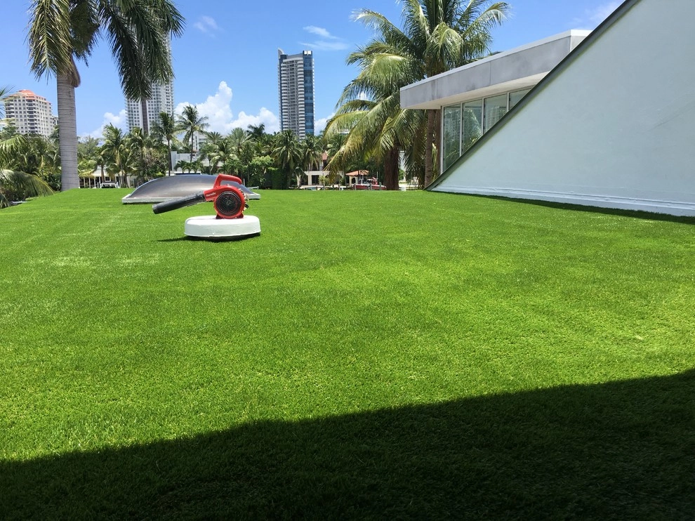 Miami Beach Residence by Tropical Turf - Photo 2