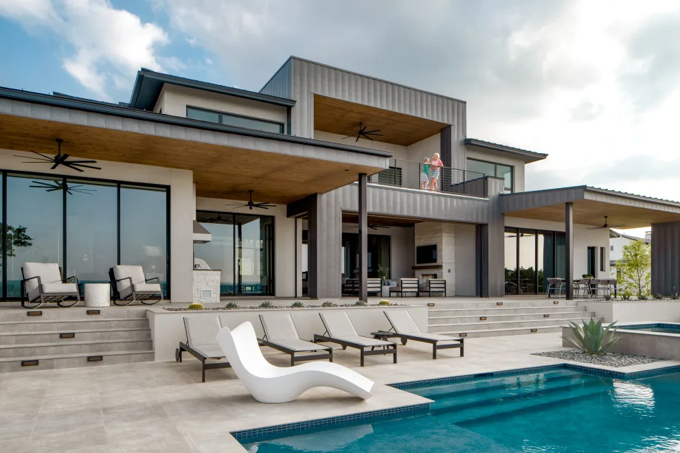 Primo Fiore Contemporary by Vanguard Studio Inc. - Photo 4