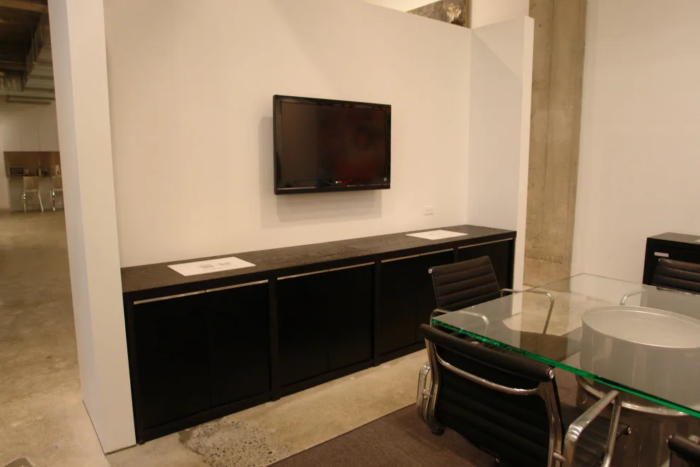 Art Exhibit in a Converted Warehouse by Studio Walker Architects, Inc. - Photo 5