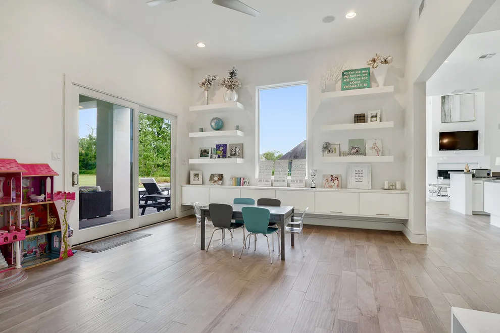 Confidential Home by The Front Door / Dwayne Carruth - Photo 2