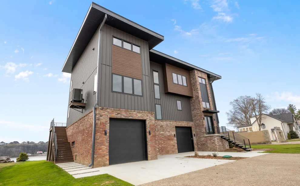 Prospect, KY - Contemporary Residence by JH Designs, LLC. - Photo 9